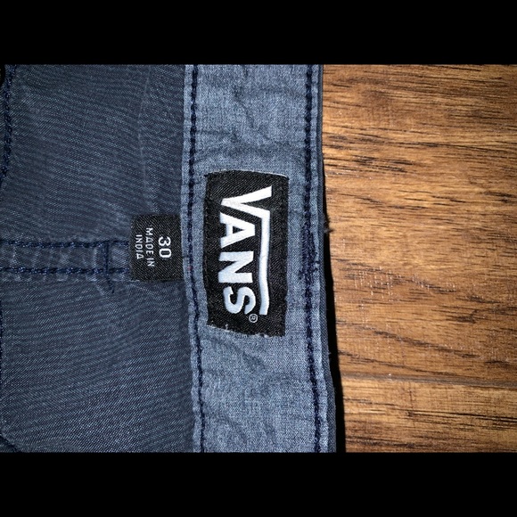 Vans shorts - Picture 3 of 3